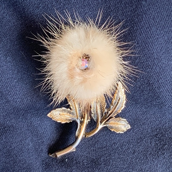 Vintage mink fur rose brooch pin - Picture 7 of 9